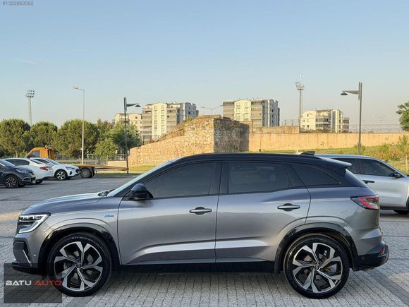 BATU AUTO'DAN 2024 RENAULT AUSTRAL ALPİNE CAM TVAN 48 BİNDE