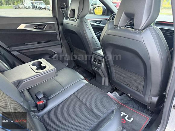 BATU AUTO'DAN 2024 RENAULT AUSTRAL ALPİNE CAM TVAN 48 BİNDE