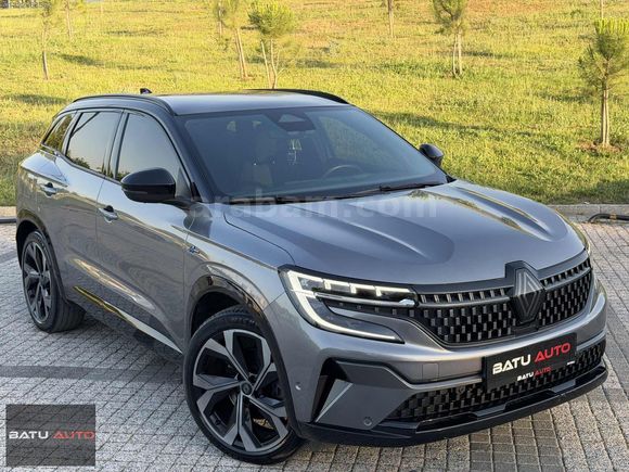 BATU AUTO'DAN 2024 RENAULT AUSTRAL ALPİNE CAM TVAN 48 BİNDE