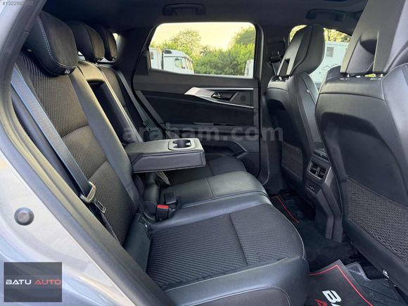 BATU AUTO'DAN 2024 RENAULT AUSTRAL ALPİNE CAM TVAN 48 BİNDE