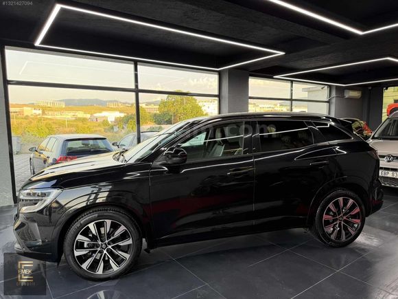 EMEK/2025 MODEL RENAULT AUSTRAL 1.3 HYBRİD CAM TAVAN TECHNO