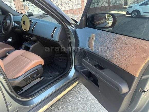 YSF PLAZA'DAN 2025 MODEL ORİJİNAL COUNTRYMAN E