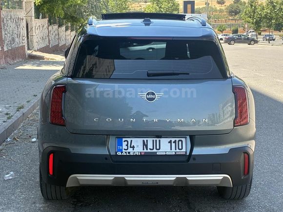 YSF PLAZA'DAN 2025 MODEL ORİJİNAL COUNTRYMAN E