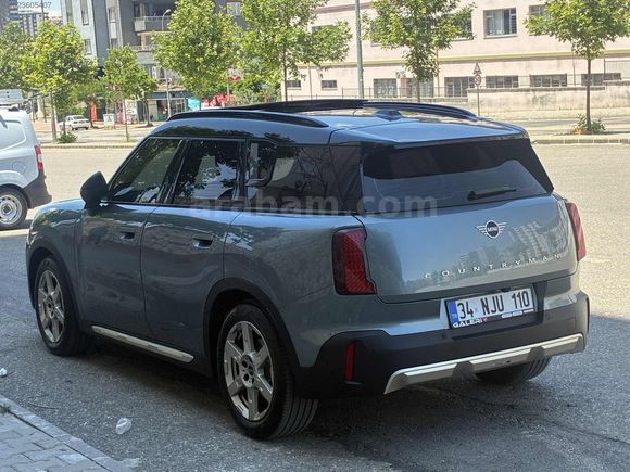 YSF PLAZA'DAN 2025 MODEL ORİJİNAL COUNTRYMAN E