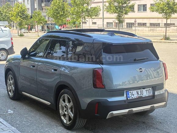YSF PLAZA'DAN 2025 MODEL ORİJİNAL COUNTRYMAN E