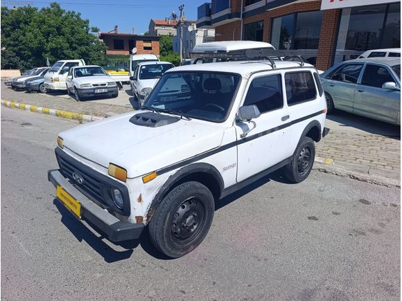 MASRAFSIZ 4X4 LADA NİVA