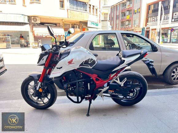 2024-HONDA-CB-750-HORNET-SAKARYADA