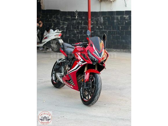 2020 MODEL HONDA CBR 560R YAŞINA GÖRE DİRİ