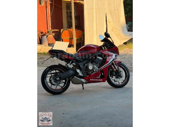 2020 MODEL HONDA CBR 560R YAŞINA GÖRE DİRİ