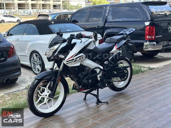 EnCars'dan Pulsar NS 200 ABS