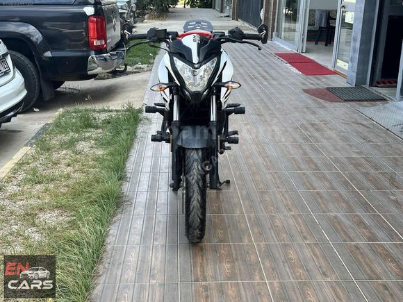 EnCars'dan Pulsar NS 200 ABS