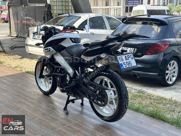 EnCars'dan Pulsar NS 200 ABS
