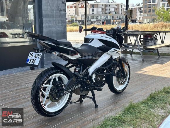 EnCars'dan Pulsar NS 200 ABS