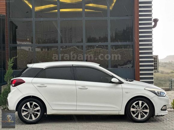 2019 MAKYAJLİ KASA OTOMATİK İ20