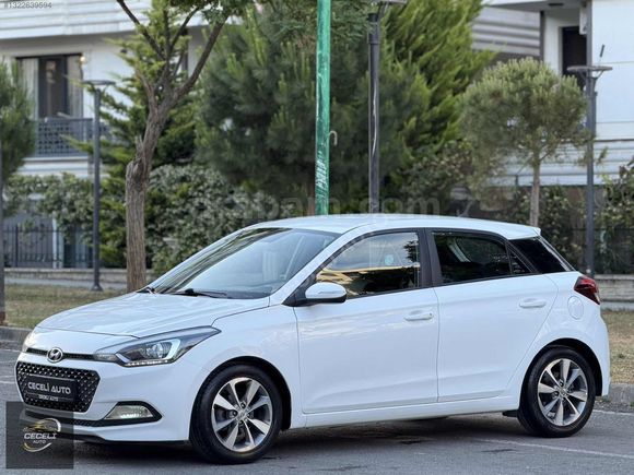 HYUNDAİ İ20 OTOMATİK DÜŞÜK KM EMSALSİZ TEMİZLİKTE