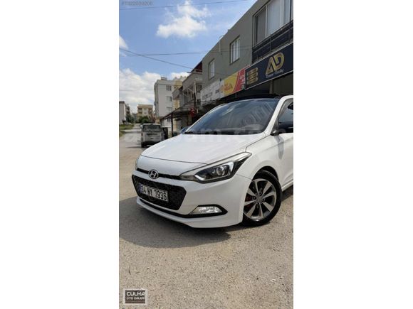Temiz Bakımlı Sanrooflu Otomatik