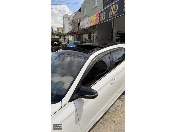 Temiz Bakımlı Sanrooflu Otomatik