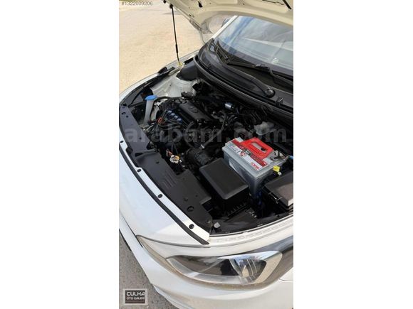 Temiz Bakımlı Sanrooflu Otomatik