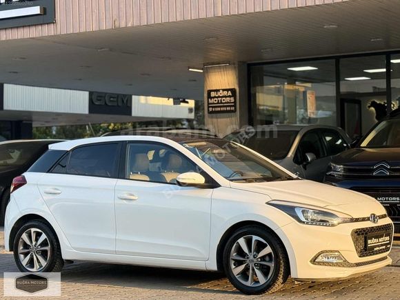 2017 Model Hyundai İ20 1.4 MPI Style Cam Tavan ' Geri Görüş