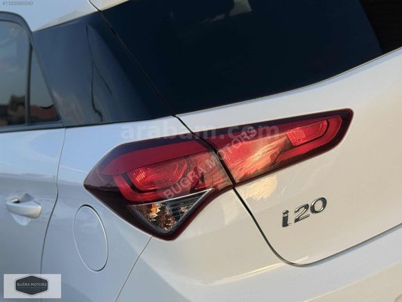 2017 Model Hyundai İ20 1.4 MPI Style Cam Tavan ' Geri Görüş