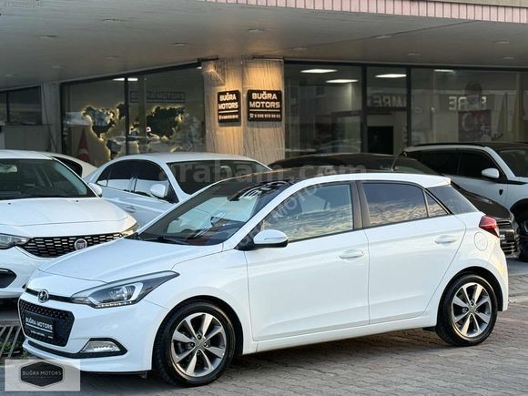2017 Model Hyundai İ20 1.4 MPI Style Cam Tavan ' Geri Görüş