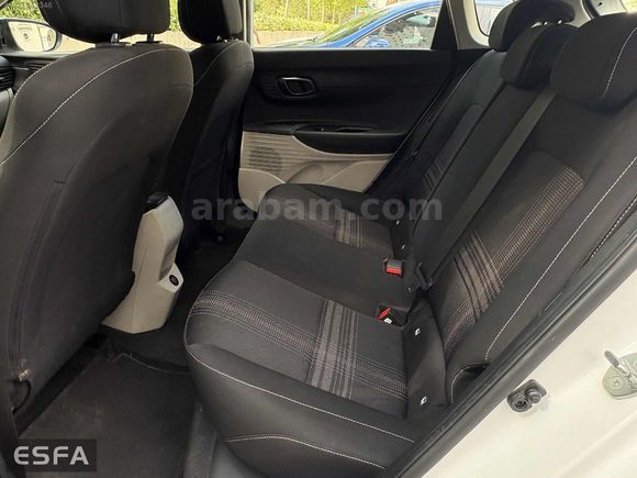 ESFA AUTO'DAN 2023 İ20 STYLE HATASIZ BOYASIZ SERVİS BAKIMLI