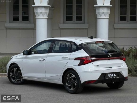ESFA AUTO'DAN 2023 İ20 STYLE HATASIZ BOYASIZ SERVİS BAKIMLI