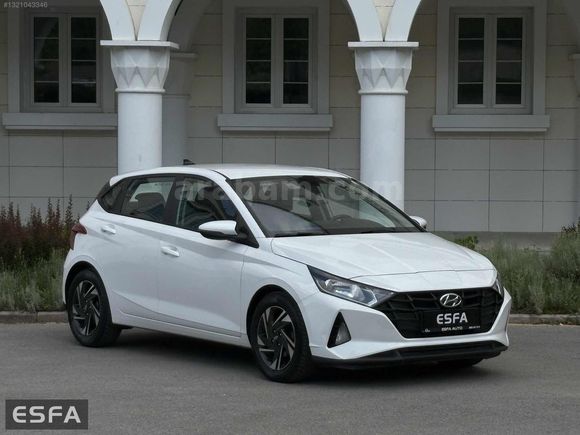 ESFA AUTO'DAN 2023 İ20 STYLE HATASIZ BOYASIZ SERVİS BAKIMLI