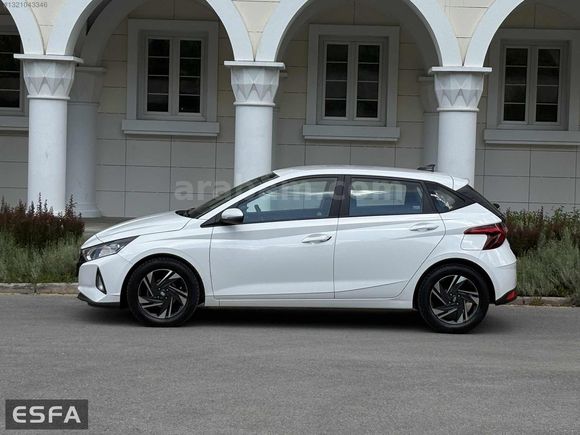 ESFA AUTO'DAN 2023 İ20 STYLE HATASIZ BOYASIZ SERVİS BAKIMLI