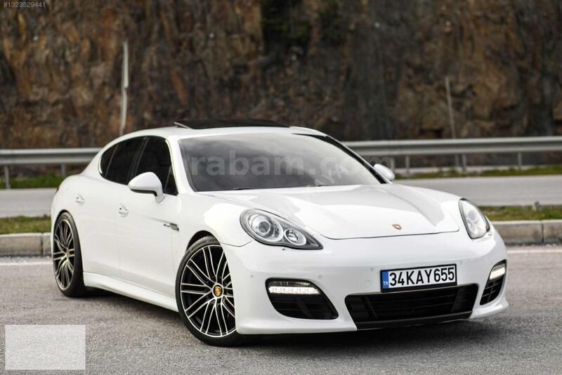 Galeriden Porsche Panamera Diesel 2012 Model Çorum 180.000 km Beyaz