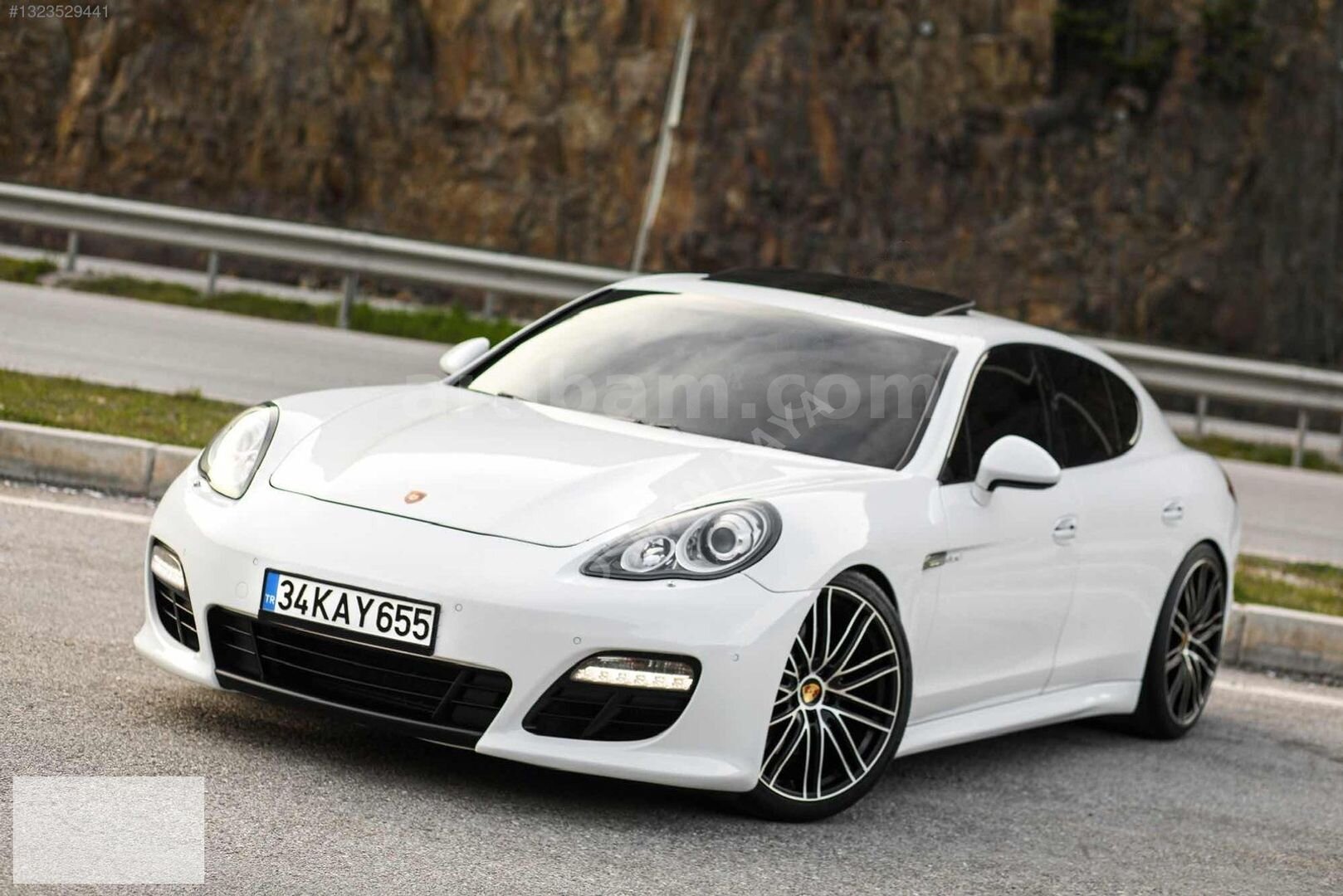 Galeriden Porsche Panamera Diesel 2012 Model Çorum 180.000 km Beyaz 3