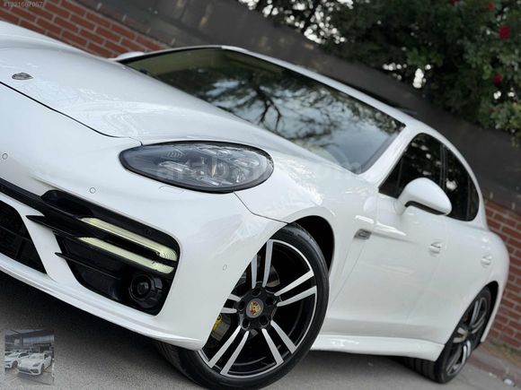 LANSMAN'dan 2011 PORSCHE PANAMERA 3.6 V6 300 HP