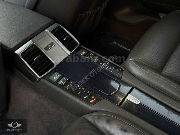 PANAMERA DİESEL MAKYAJLI BAYİİ SOĞUTMA BOSE ÇİFT MERCEK 300HP