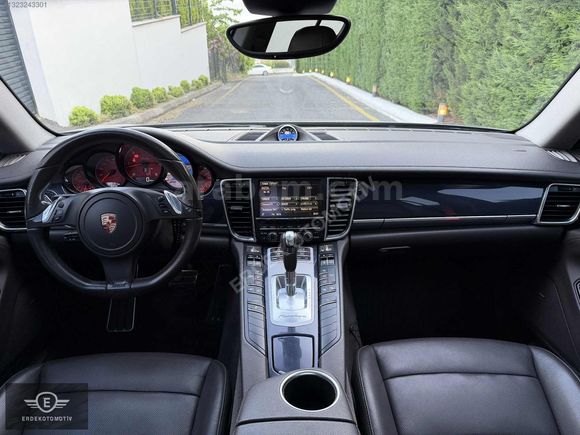 PANAMERA DİESEL MAKYAJLI BAYİİ SOĞUTMA BOSE ÇİFT MERCEK 300HP