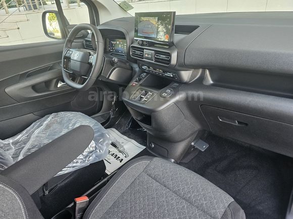 2026 MODEL 0 KM DE OPEL COMBO DİZEL OTOMATİK %20 KDV EMİNEVİM