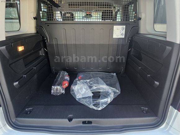 2026 MODEL 0 KM DE OPEL COMBO DİZEL OTOMATİK %20 KDV EMİNEVİM