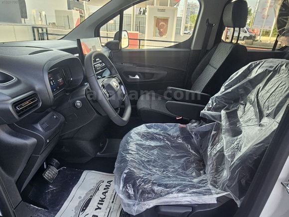 2026 MODEL 0 KM DE OPEL COMBO DİZEL OTOMATİK %20 KDV EMİNEVİM