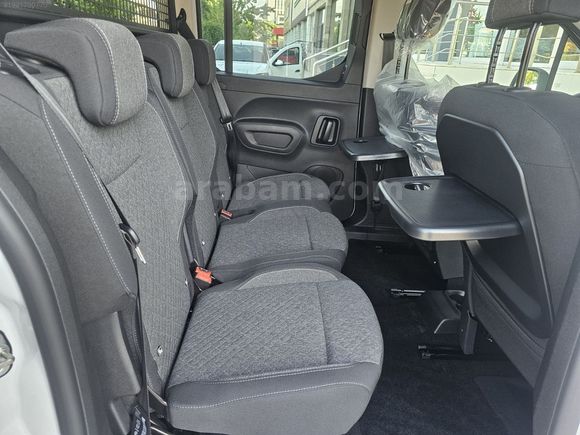 2026 MODEL 0 KM DE OPEL COMBO DİZEL OTOMATİK %20 KDV EMİNEVİM