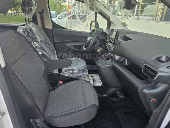 2026 MODEL 0 KM DE OPEL COMBO DİZEL OTOMATİK %20 KDV EMİNEVİM