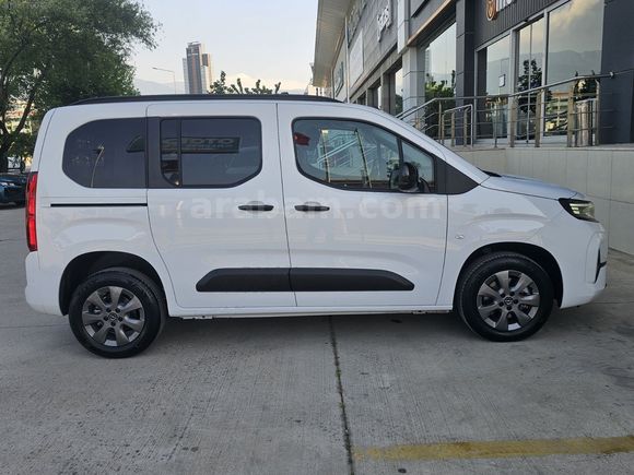 2026 MODEL 0 KM DE OPEL COMBO DİZEL OTOMATİK %20 KDV EMİNEVİM
