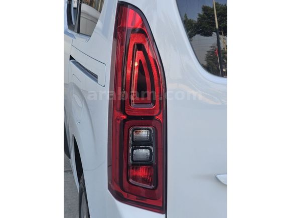 2026 MODEL 0 KM DE OPEL COMBO DİZEL OTOMATİK %20 KDV EMİNEVİM