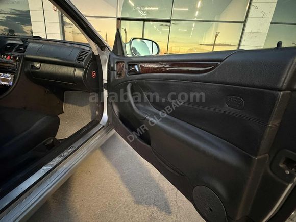 2001 MODEL CLK 200 KOMPRESSOR ELEGANCE