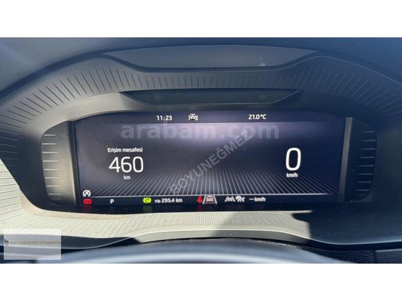 24 MODEL Karoq 1.5 TSİ ACT PREMİUM DSG CAM TAVAN