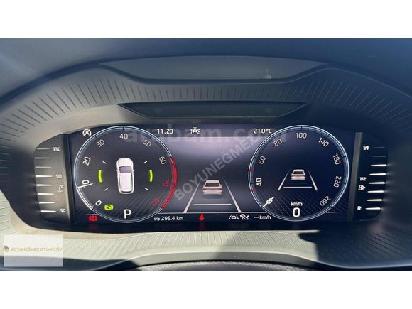 24 MODEL Karoq 1.5 TSİ ACT PREMİUM DSG CAM TAVAN