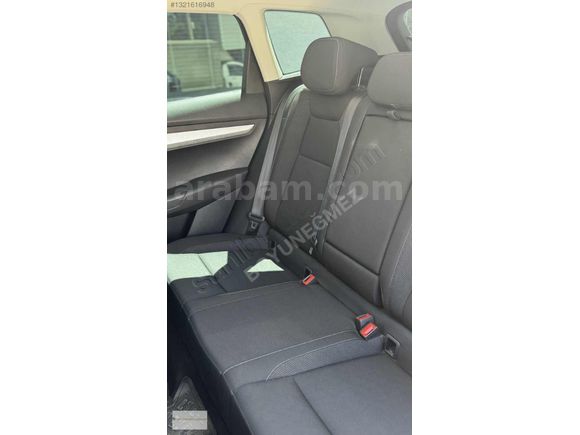 24 MODEL Karoq 1.5 TSİ ACT PREMİUM DSG CAM TAVAN