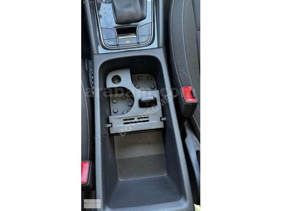 24 MODEL Karoq 1.5 TSİ ACT PREMİUM DSG CAM TAVAN