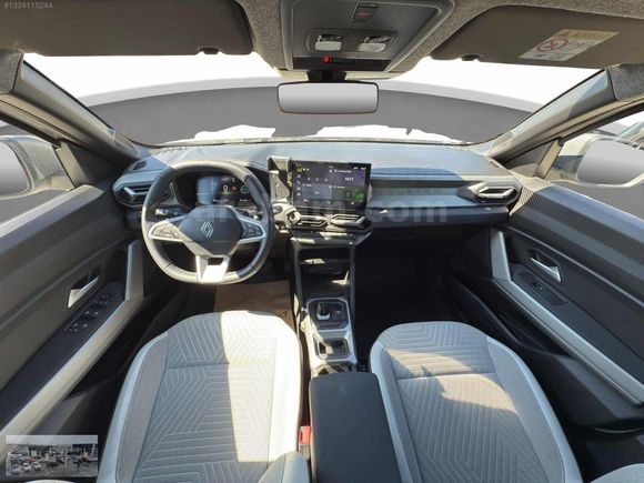 2025 DUSTER 1.3TCE TECHNO 144HP 6.260KM OTOMATIK BOYASIZ