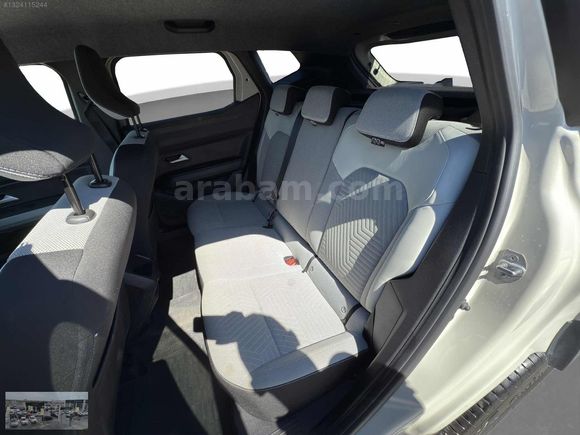 2025 DUSTER 1.3TCE TECHNO 144HP 6.260KM OTOMATIK BOYASIZ