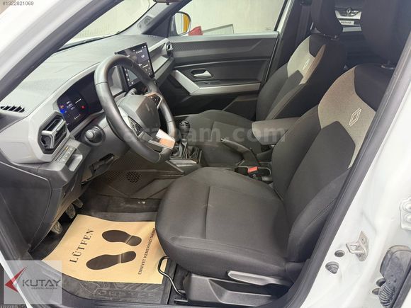 Kutay Muğla'dan 2025 Renault Duster 1.0 Eco-G Evolution Hatasız