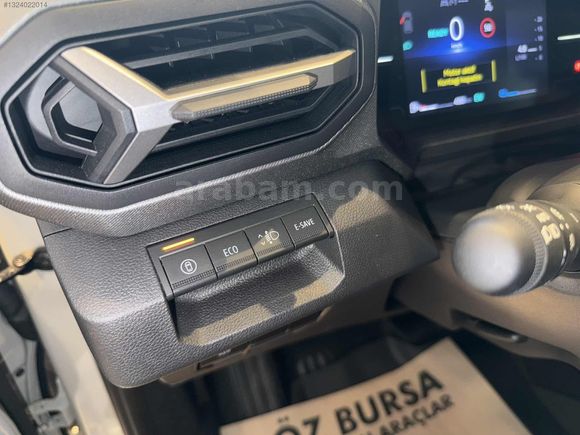 2024 MODEL 9.800 KM.DE HATASIZ RENAULT DUSTER ( K.K.12 TAKSİT )